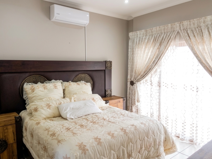 3 Bedroom Property for Sale in Waterval East North West